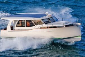 2019 Greenline 33 Hybrid - Great Loop Edition for sale