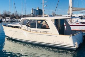 2019 Greenline 33 Hybrid - Great Loop Edition for sale - photo 2