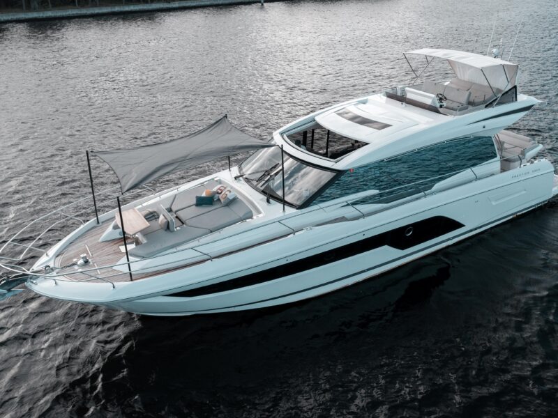 2019 Prestige 590S