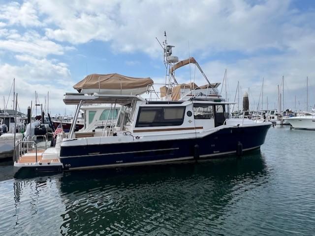 2019 Ranger Tugs R-41 CB