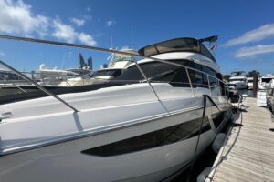 2019 Regal 42 Fly for sale - photo 3