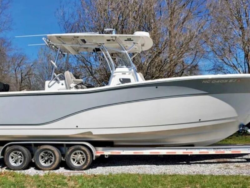 2019 Sea Fox 328 Commander