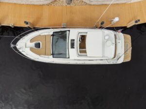 2019 Sea Ray Sundancer 350 Coupe for sale - photo 8