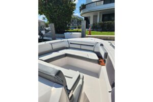 2019 Tiara Yachts 38 LS for sale - photo 6