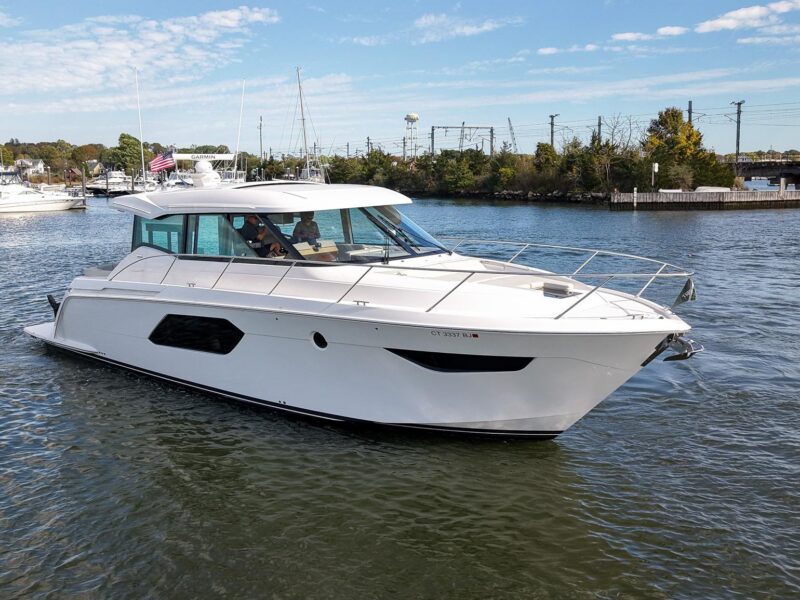 2019 Tiara Yachts C49 Coupe