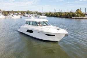 2019 Tiara Yachts C49 Coupe for sale - photo 2
