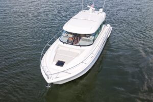 2019 Tiara Yachts C49 Coupe for sale - photo 8