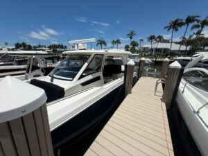 2020 Boston Whaler 350 Realm for sale - photo 3