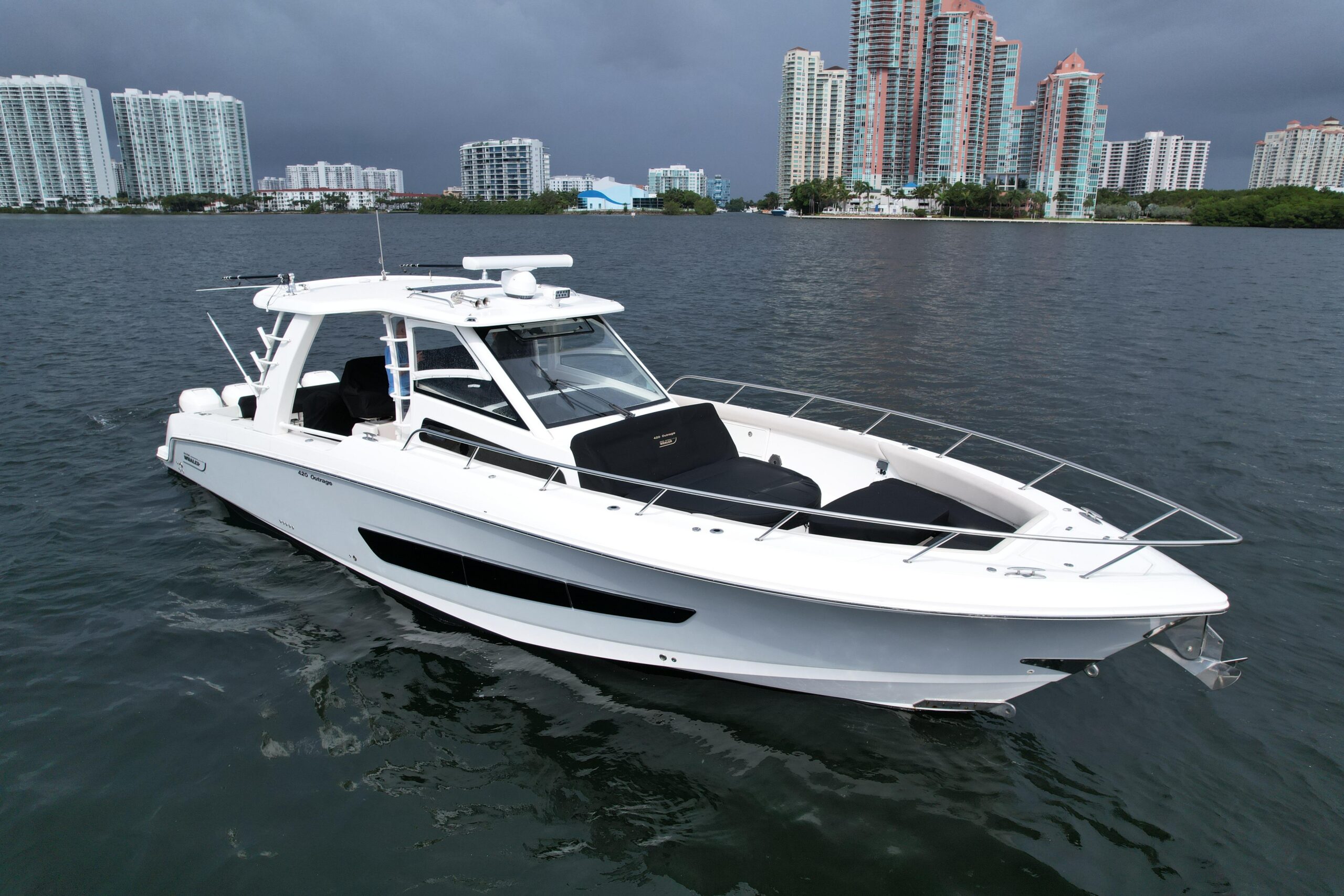 2020 Boston Whaler 420 Outrage for sale