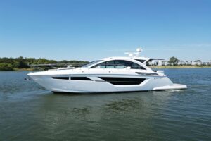 2020 Cruisers Yachts 50 Cantius for sale
