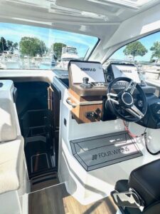 2020 Four Winns V355 Coupe OB for sale - photo 7