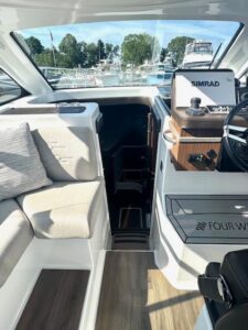 2020 Four Winns V355 Coupe OB for sale - photo 8