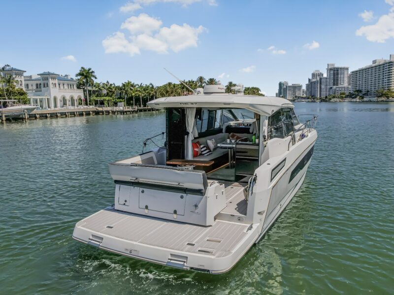 2020 Jeanneau NC 37