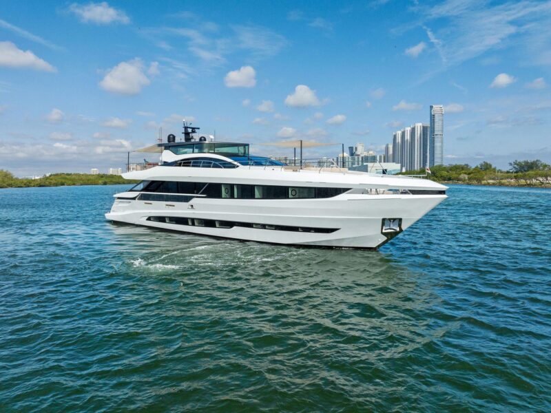 2020 Mangusta 33M Gransport