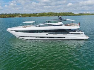 2020 Mangusta 33M Gransport for sale - photo 2