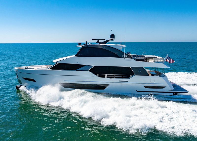 2020 Ocean Alexander 84R