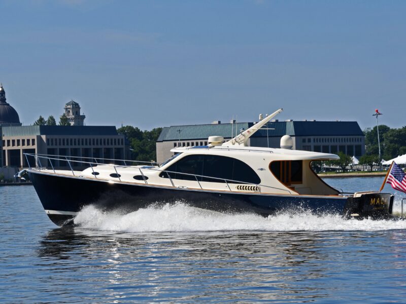 2020 Palm Beach Motor Yachts PB52