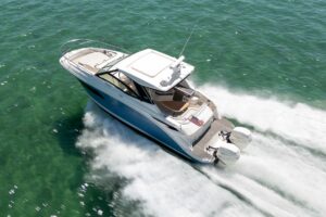 2020 Sea Ray 320 DA OB for sale - photo 5
