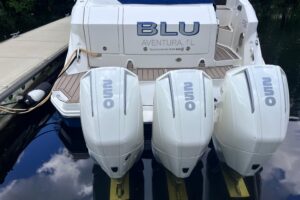 2020 Sea Ray Sundancer 320 Outboard for sale - photo 7
