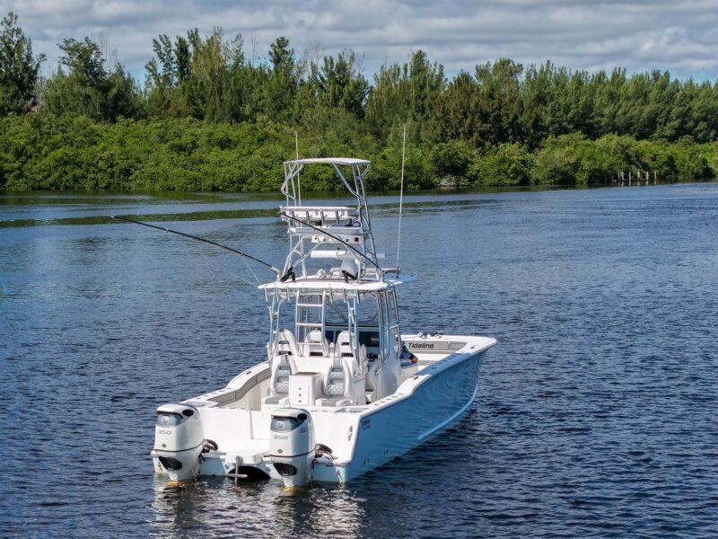 2020 Tideline 365 Offshore