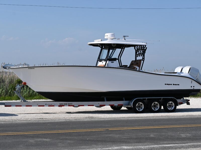 2021 Cape Horn 32T