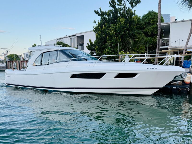 2021 Intrepid 410 Evolution