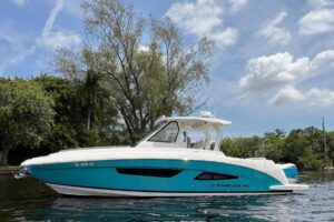 2021 Regal 33 SAV for sale