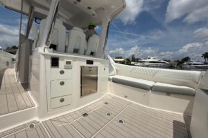 2021 Regal 33 SAV for sale - photo 8