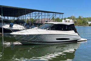 2021 Regal 36 Grande Coupe for sale - photo 2