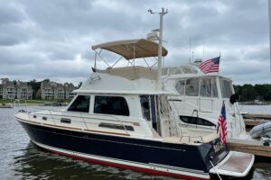 2021 Sabre 42 Fly Bridge for sale - photo 2