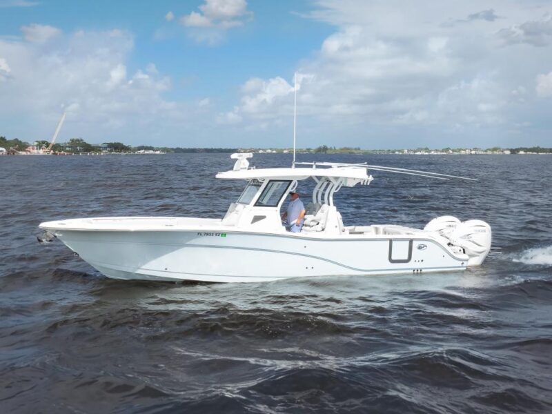 2021 Sea Fox 368 Commander