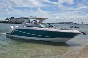 2021 Sea Ray SLX 310 Outboard