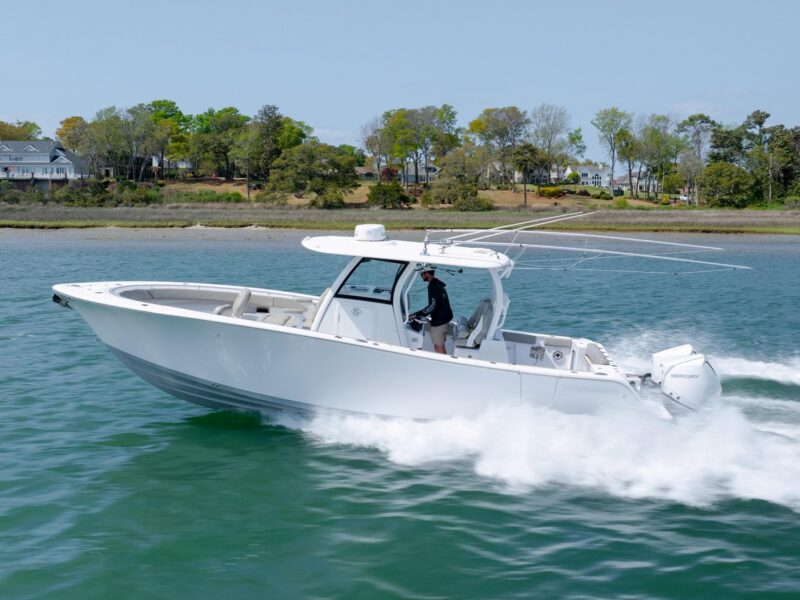 2021 Sportsman Open 322 Center Console