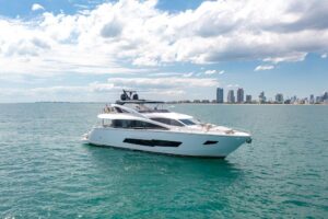 2021 Sunseeker 86 Yacht for sale - photo 3