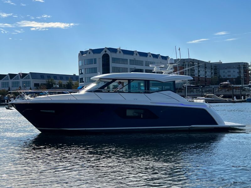 2021 Tiara Yachts C49 Coupe