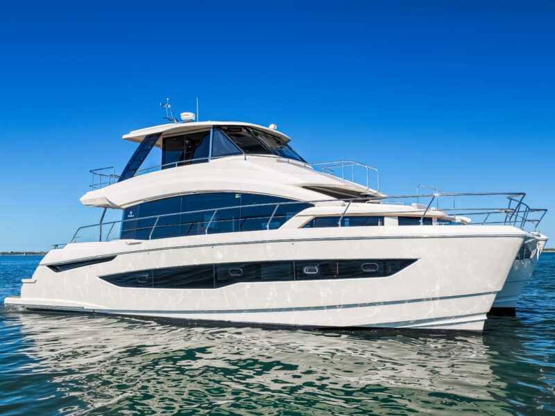2022 Aquila 54 Yacht