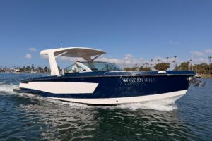2022 Aviara AV32 I/O for sale - photo 3