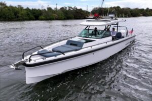 2022 Axopar 37 Sun-Top for sale - photo 7