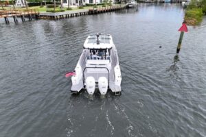 2022 Axopar 37 Sun-Top for sale - photo 8