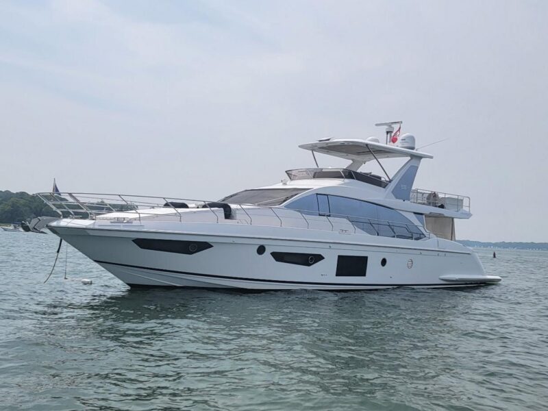 2022 Azimut 66