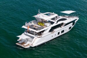 2022 Azimut Grande 27M for sale - photo 2