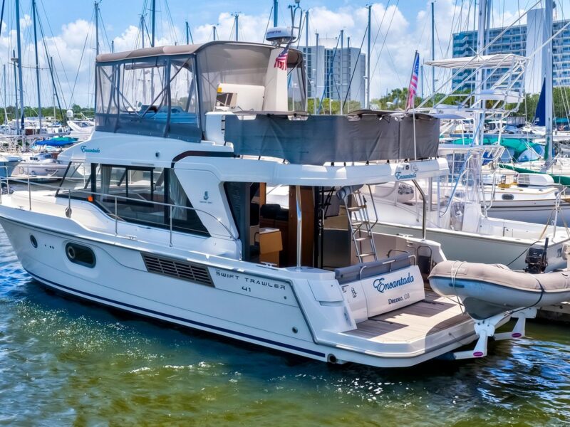 2022 Beneteau Swift Trawler 41 Fly