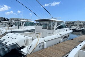 2022 Boston Whaler 345 Conquest for sale - photo 3