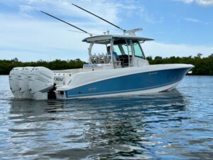 2022 Boston Whaler 350 Outrage for sale - photo 3