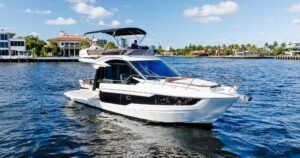 2022 Galeon 400 Fly for sale - photo 2