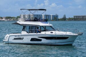2022 Jeanneau NC Weekender 1095 Fly for sale