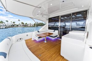 2022 Riviera 6000 Sport Yacht Platinum Edition for sale - photo 3