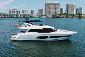 2022 Sunseeker 76 Yacht for sale