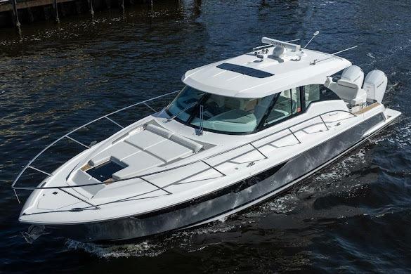 2022 Tiara Yachts 43 LE