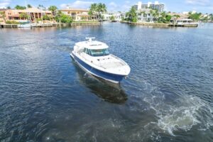 2022 Tiara Yachts 48 LS for sale - photo 3